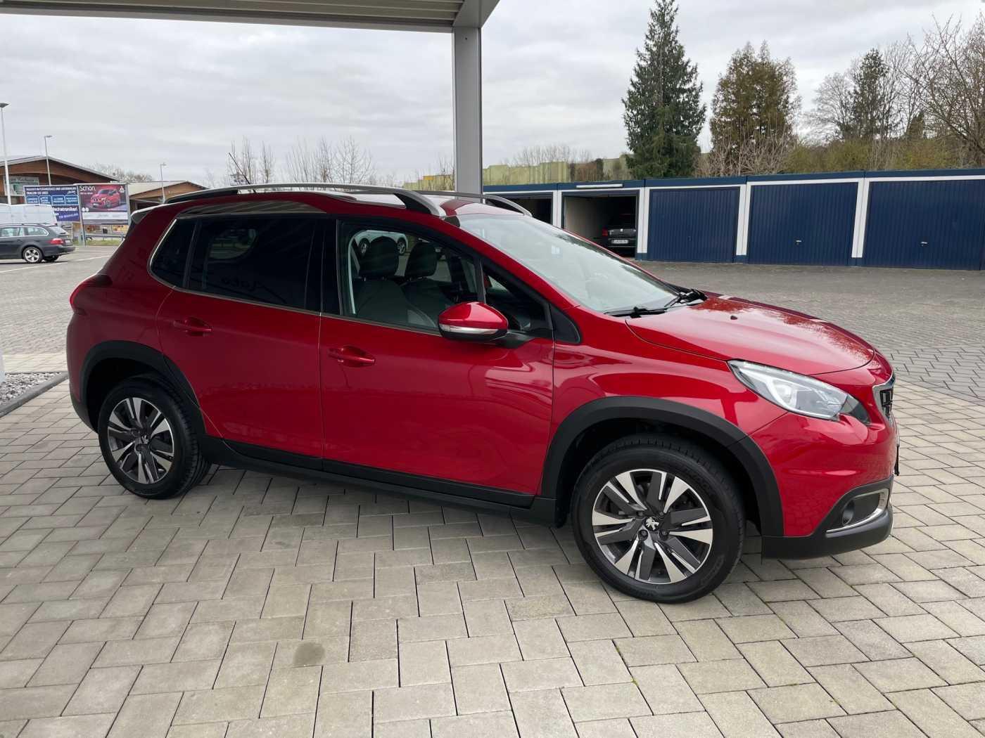 PEUGEOT 2008 PureTech 130 Stop&Start Allure